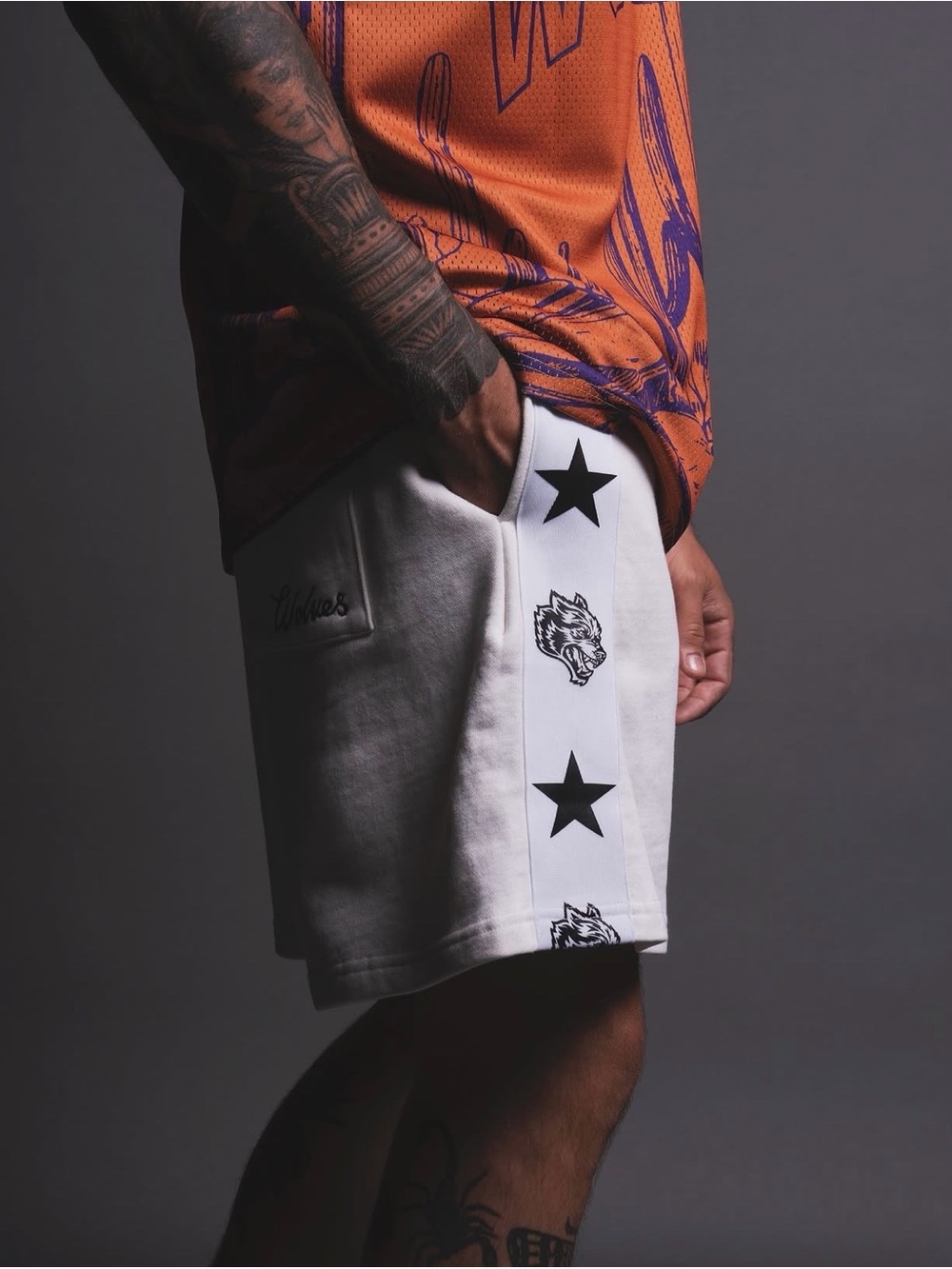 DARC SPORT Wolves “Roadster” White Sweat Shorts, NWT, Sz M, Streetwear